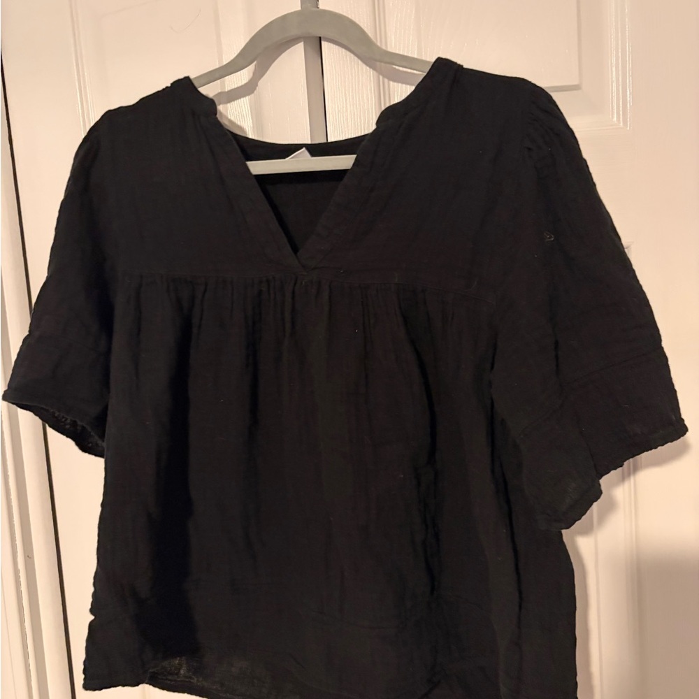 Old Navy Black V-Neck Blouse